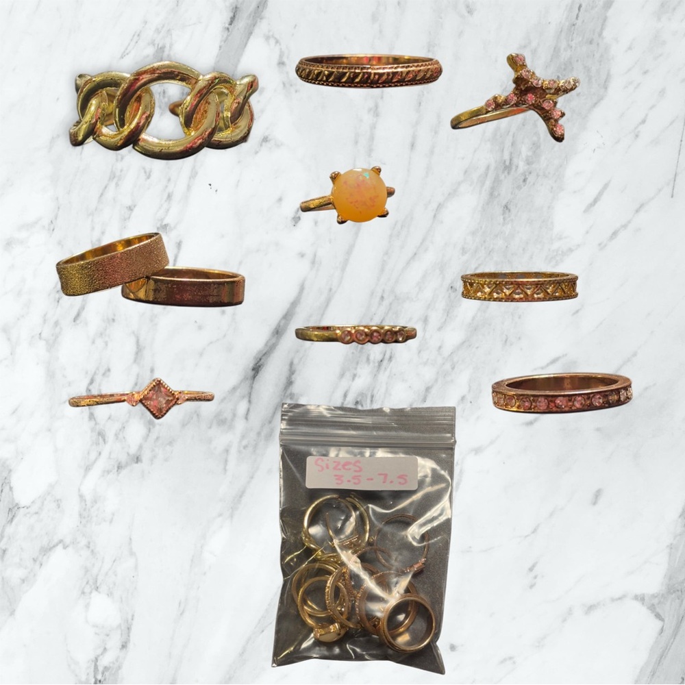 Assortment of gold rings 
Sizes 3.5-7.5